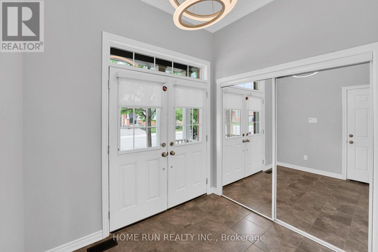 28629917/335-gallantry-way/stittsville-north/ottawa/ontario/K2S0P6_11