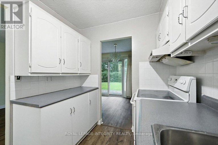 29038644/109-158a-mcarthur-avenue/vanier/ottawa/ontario/K1L7E7_19