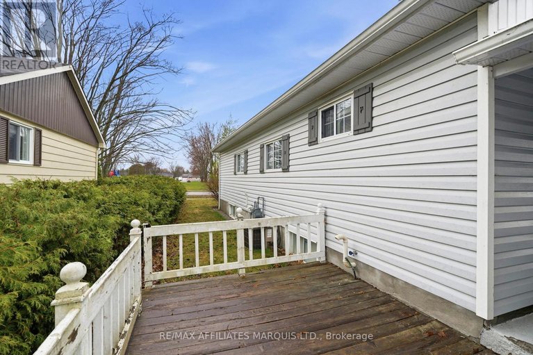 29603984/36-maple-street/ingleside/south-stormont/ontario/K0C1P0_31