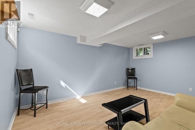 28829455/1980-boyer-road/chapel-hill/ottawa/ontario/K1C1R4_23