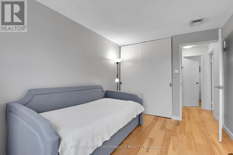 29351288/905-373-laurier-avenue-e/sandy-hill/ottawa/ontario/K1N8X6_29