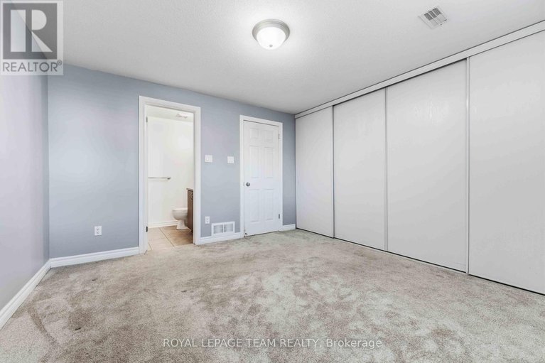 29566270/a-405-chapman-mills-drive/strandherd/ottawa/ontario/K2J0M7_23