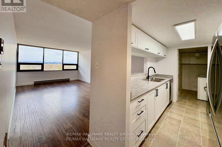28567258/605-2019-carling-avenue/carlingwood/ottawa/ontario/K2A4A2_5