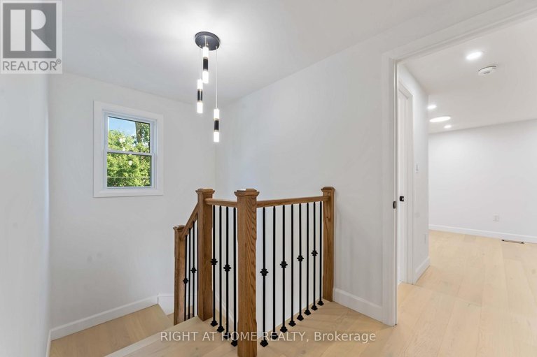 29309967/2700-priscilla-street/britannia/ottawa/ontario/K2B7E2_17