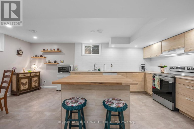 28513868/5-melva-avenue/blossom-parkkemp-parkfindlay-creek/ottawa/ontario/K1T3W9_35