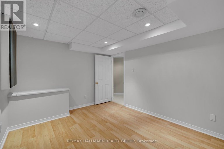 28637166/610-steller-street/fallingbrookpineridge/ottawa/ontario/K4A1N1_43