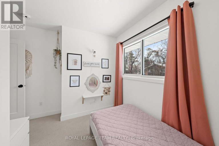 29381765/5286-hillcrest-drive/manotick-long-island-nicholls-island/ottawa/ontario/K4M1E9_21