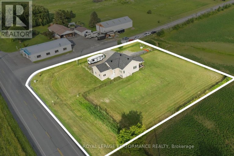 28602193/3348-bureau-road/north-glengarry-lochiel-twp/north-glengarry/ontario/K0C1A0_2