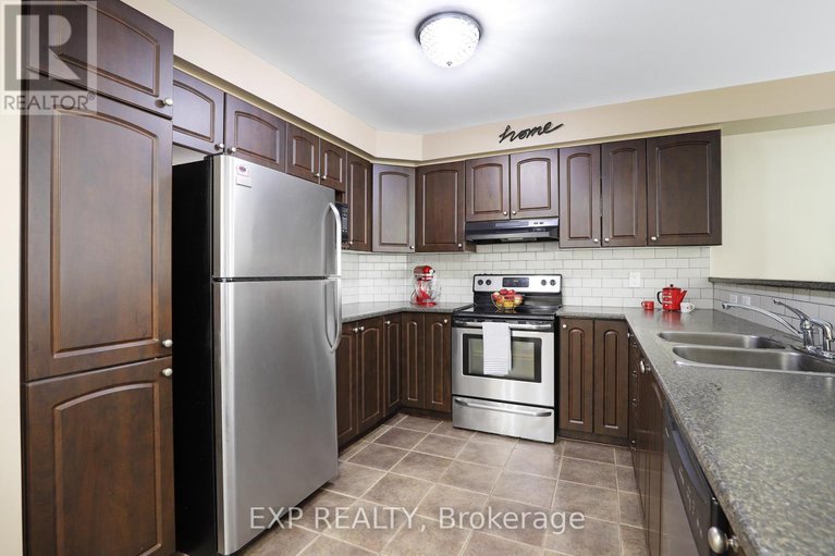 28543378/116-quito-private/merivale-industrial-parkcitiplace/ottawa/ontario/K2E0A9_10