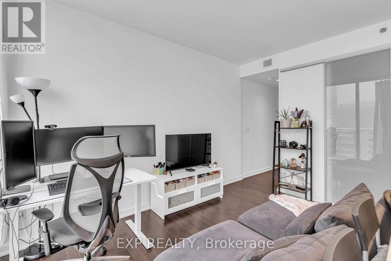 28563522/812-300-lisgar-street/ottawa-centre/ottawa/ontario/K2P0E2_17