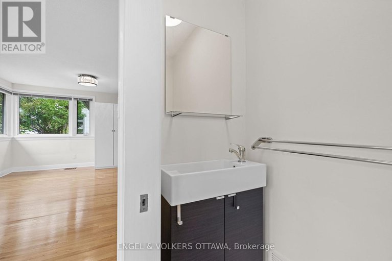28801242/1960-alta-vista-drive/faircrest-heights/ottawa/ontario/K1H7K8_15