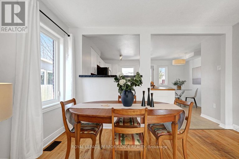 29433009/321-donald-street/overbrookcastle-heights/ottawa/ontario/K1K1M4_9