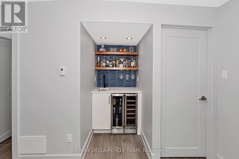 28848176/1179-kingston-avenue/carlington/ottawa/ontario/K1Z8K5_24