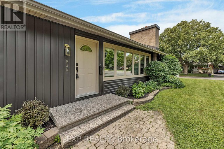 28756282/936-blythdale-road/mckellar-heightsglabar-park/ottawa/ontario/K2A3N6_4