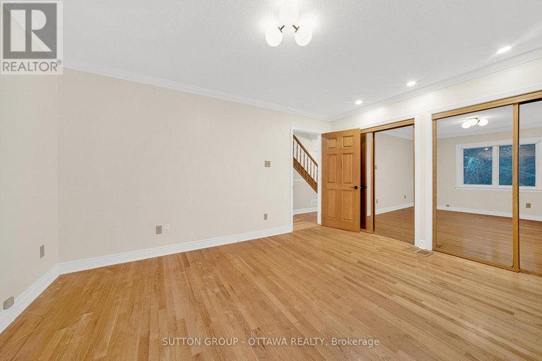 29185159/661-blair-road/rothwell-heights/ottawa/ontario/K1J7M4_27