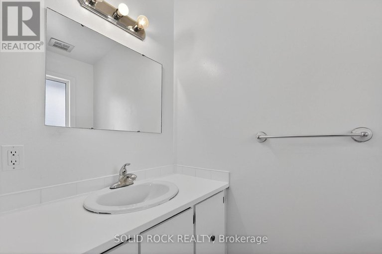 29198225/b-76-seyton-drive/westcliffe-estates/ottawa/ontario/K2H8W4_8