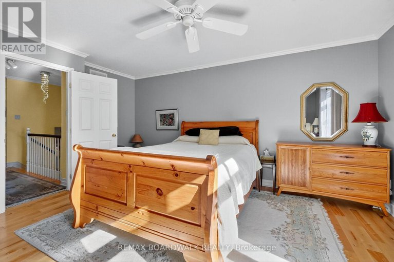 29678425/42-college-circle/castle-heights/ottawa/ontario/K1K4R8_23