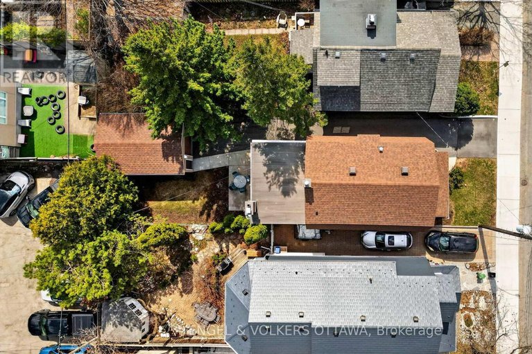 29667901/123-huron-avenue-n/ottawa-west/ottawa/ontario/K1Y0W3_31