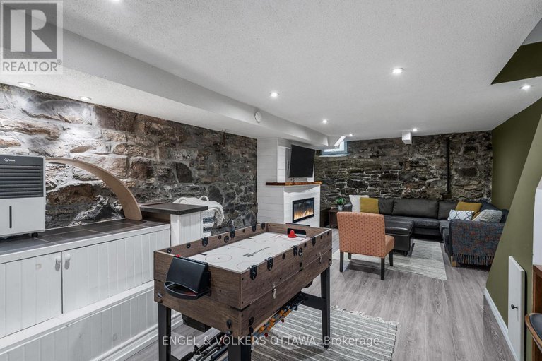 28880147/2-lower-charlotte-street/lower-town/ottawa/ontario/K1N8K1_42