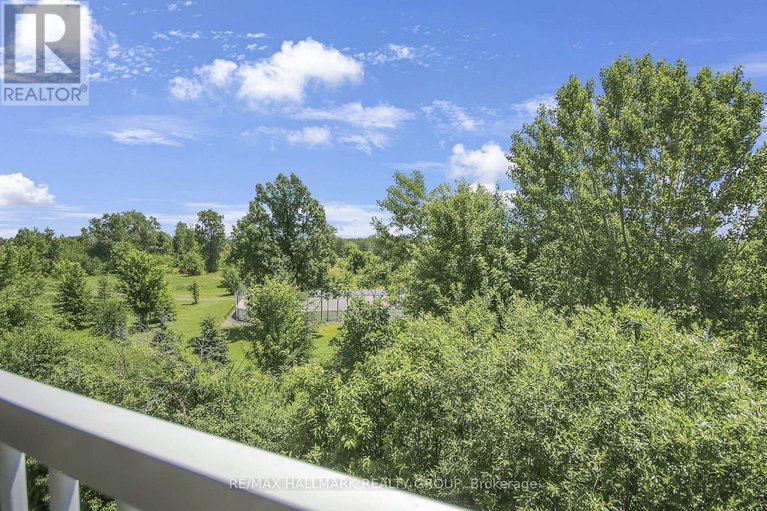 28565697/9-671-reardon-private/heron-gateindustrial-park/ottawa/ontario/K1V2K8_17