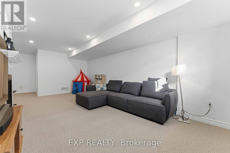 29307483/838-clapham-terrace/stittsville-south/ottawa/ontario/K2S2N8_43