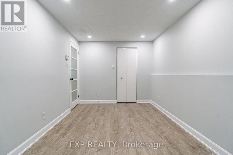 28815922/1-268-presland-road/overbrookcastle-heights/ottawa/ontario/K1K2B8_20