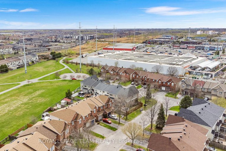 28624237/544-renaissance-drive/avalon-east/ottawa/ontario/K4A4E8_34