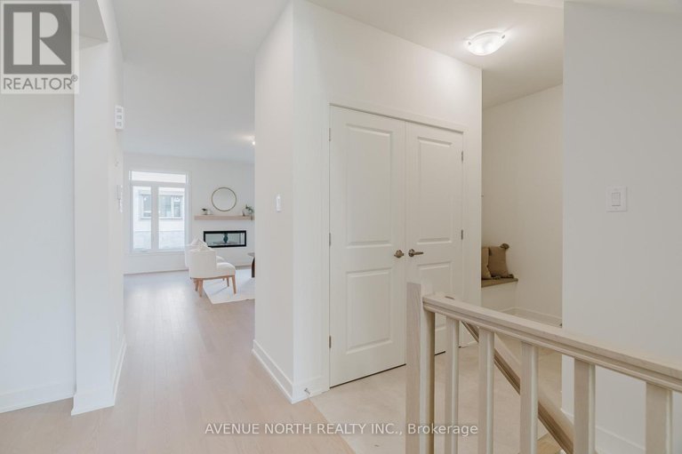 29652352/1729-rotterdam-circle/rural-kanata-central/ottawa/ontario/K2W1A5_14