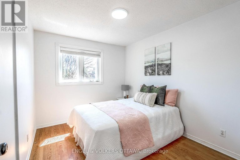 28241541/34-baton-court/katimavik/ottawa/ontario/K2L4C8_18