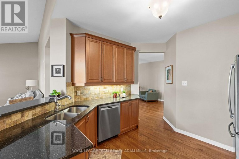 29030292/503-stonechurch-way/cedargrovefraserdale/ottawa/ontario/K2J0C5_9