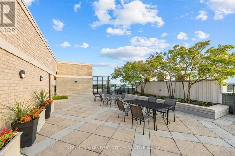 29239643/1006-75-cleary-avenue/woodroffe/ottawa/ontario/K2A1R8_32