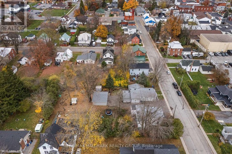 29081358/475-centre-street/winchester/north-dundas/ontario/K0C2K0_24