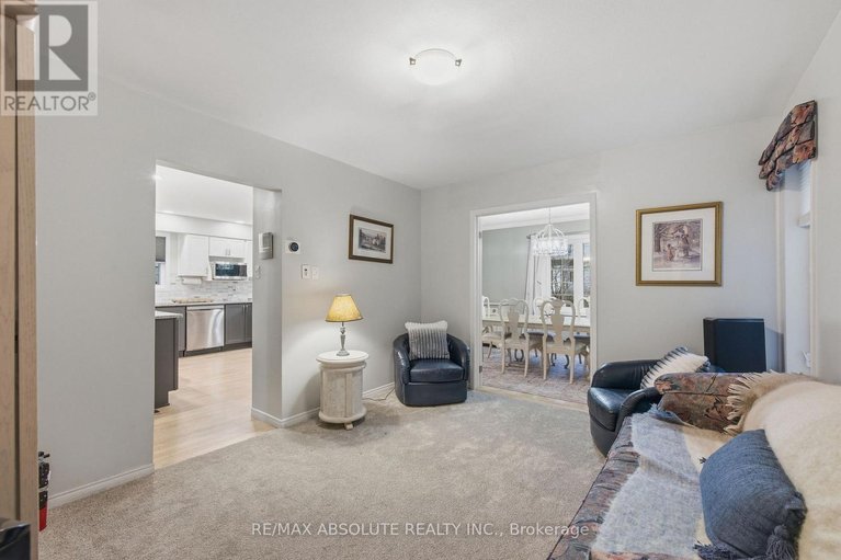 29629632/605-rowanwood-avenue/mckellarhighland/ottawa/ontario/K2A3E3_20