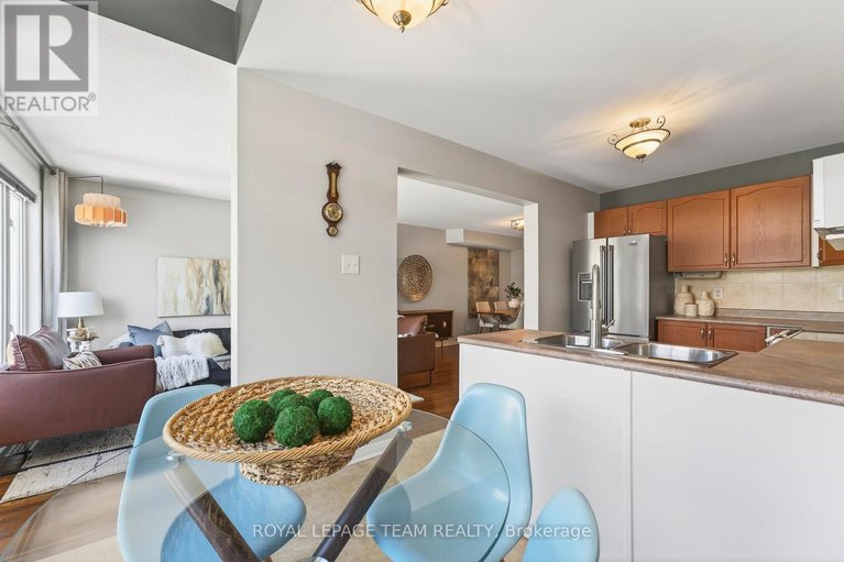 29446610/242-opus-street/emerald-meadowstrailwest/ottawa/ontario/K2S0J1_50