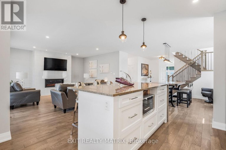 28997577/1143-avignon-street/embrun/russell/ontario/K0A1W0_16