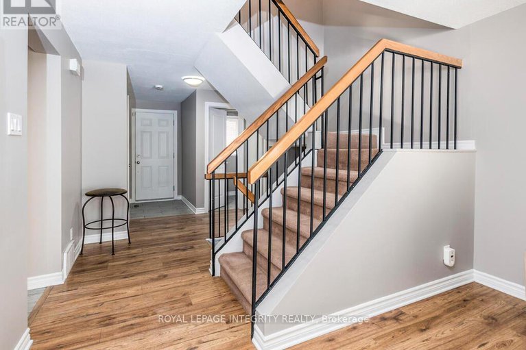 29282826/14-146-valley-stream-drive/leslie-park/ottawa/ontario/K2H9C6_19