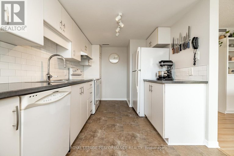 28643503/503-344-waverley-street/ottawa-centre/ottawa/ontario/K2P0W5_16