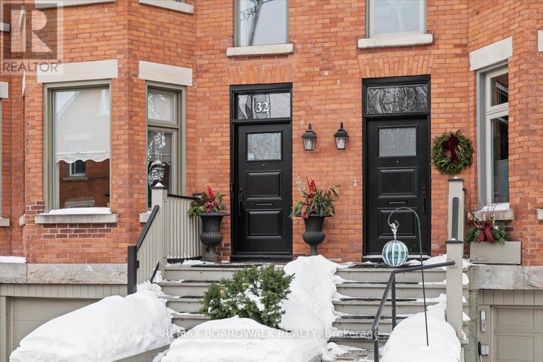 29377343/32-waverley-street/ottawa-centregolden-triangle/ottawa/ontario/K2P0T9_2
