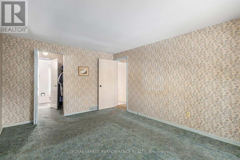 28960465/1842-playfair-drive/playfair-park/ottawa/ontario/K1H5S1_14