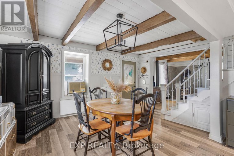 28788005/12-high-street/vankleek-hill/ontario/K0B1R0_4