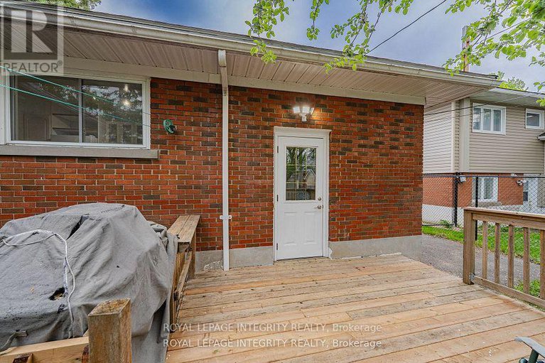 28557939/1695-gage-crescent-n/bel-air-heights/ottawa/ontario/K2C0Z7_42