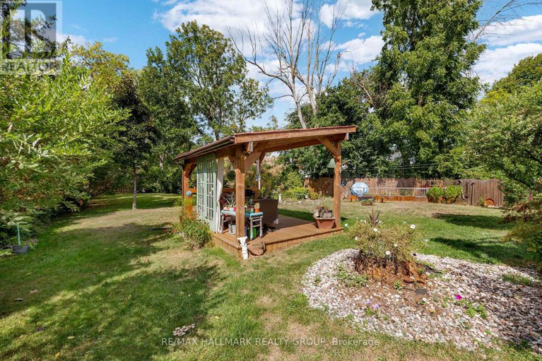 28840238/2-armstrong-place/chesterville/north-dundas/ontario/K0C1H0_37