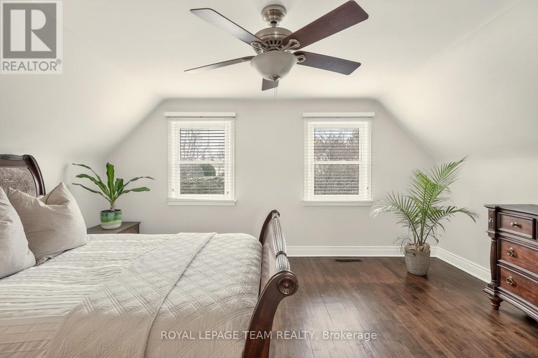 29630933/1314-randall-avenue/alta-vista/ottawa/ontario/K1H7R1_14