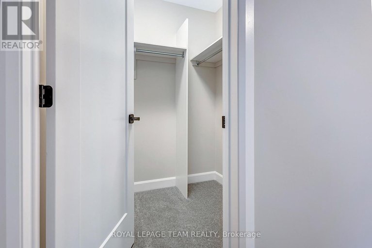 29616628/737-gamble-drive/village-of-russell/russell/ontario/K4R0G5_36