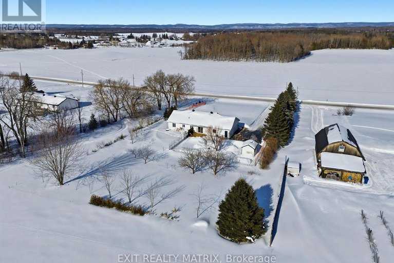 29367617/890-happy-hollow-road/vankleek-hill/champlain/ontario/K0B1R0_38