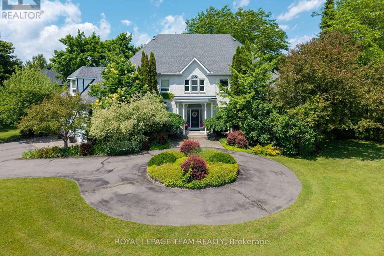 28078826/1345-potter-drive/manotick-village-manotick-estates/ottawa/ontario/K4M1C6_1
