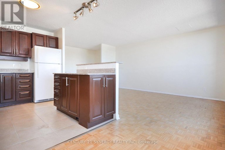 29452049/631-515-st-laurent-boulevard/viscount-alexander-park/ottawa/ontario/K1K3X5_9