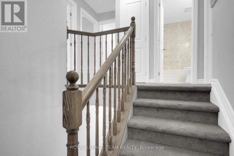 28243617/605-lauraleaf-crescent/half-moon-bay/ottawa/ontario/K2J6G7_21