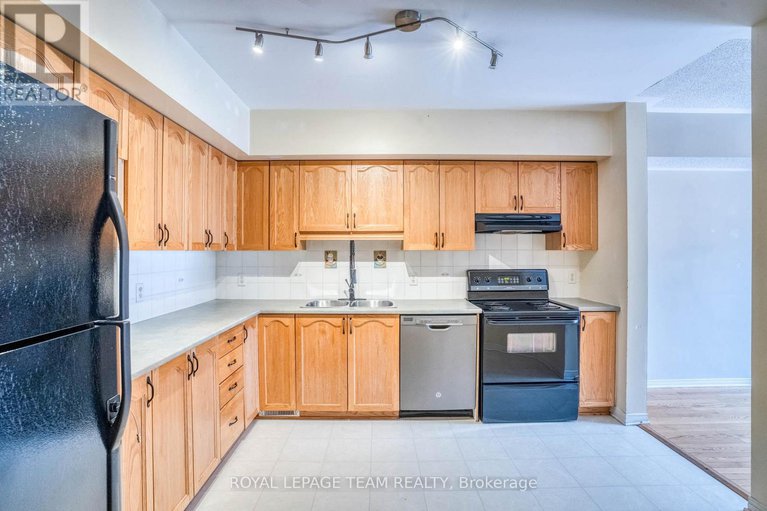 29282825/7-chantilly-gate/stittsville-north/ottawa/ontario/K2S2B2_5