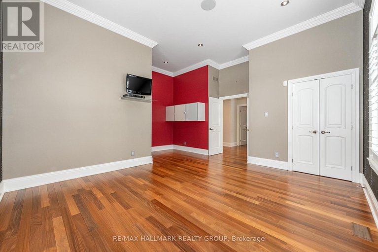 29381192/5800-queenscourt-crescent/manotick-east-to-manotick-station/ottawa/ontario/K4M1K3_18